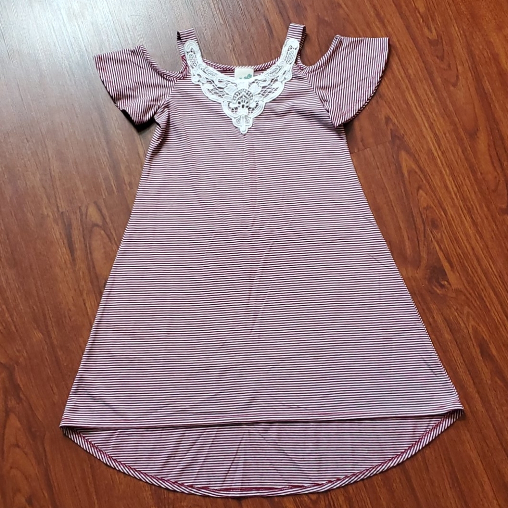 Burgandy & white dress